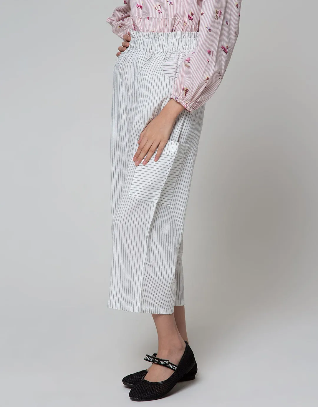 Aero Pants Capri Motif Salur