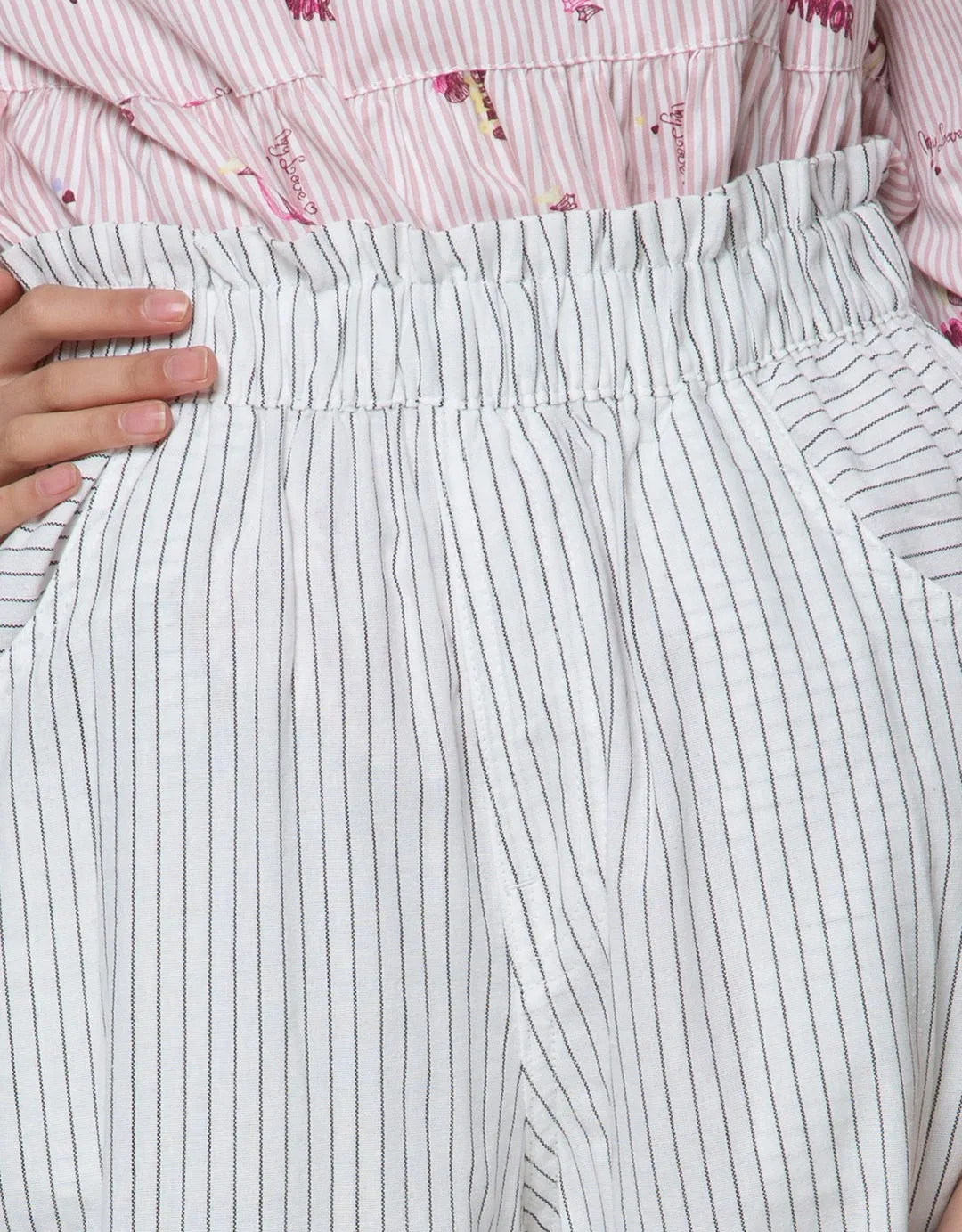 Aero Pants Capri Motif Salur