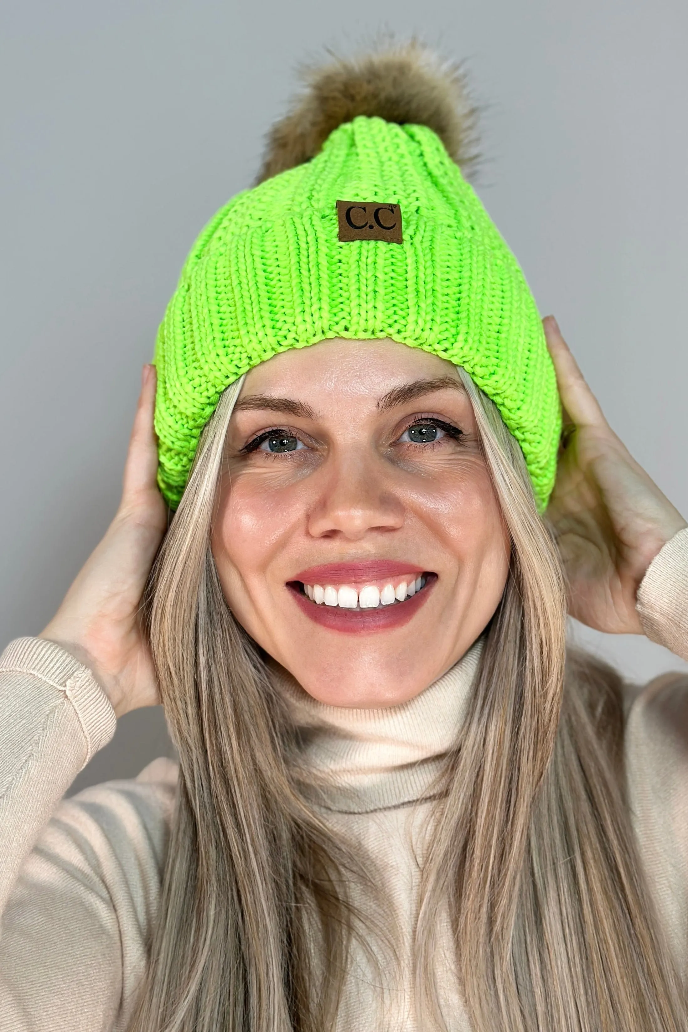 Cable Knit Beanie Fur Pom