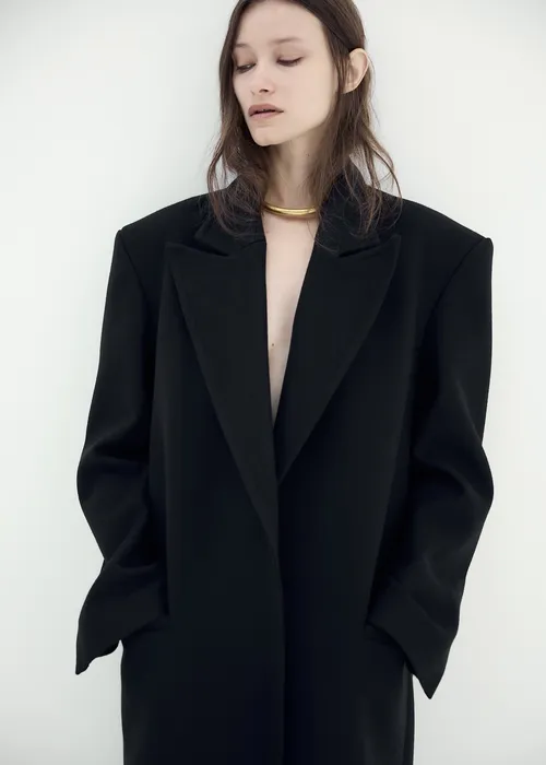 Classic Coat in black