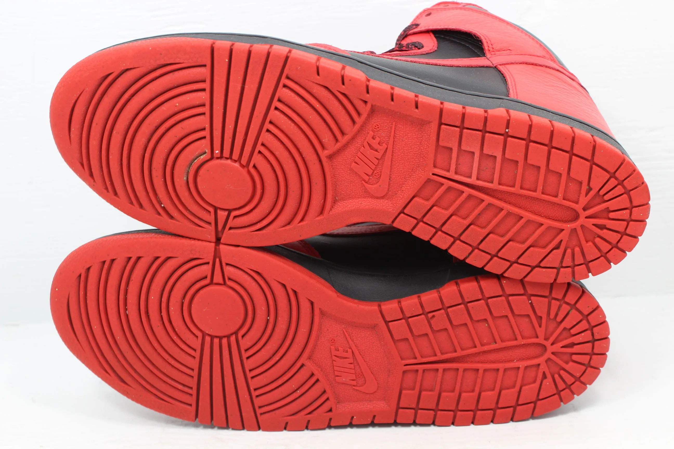 Nike Dunk High Black Action Red "Saint Johns" March Madness Pack