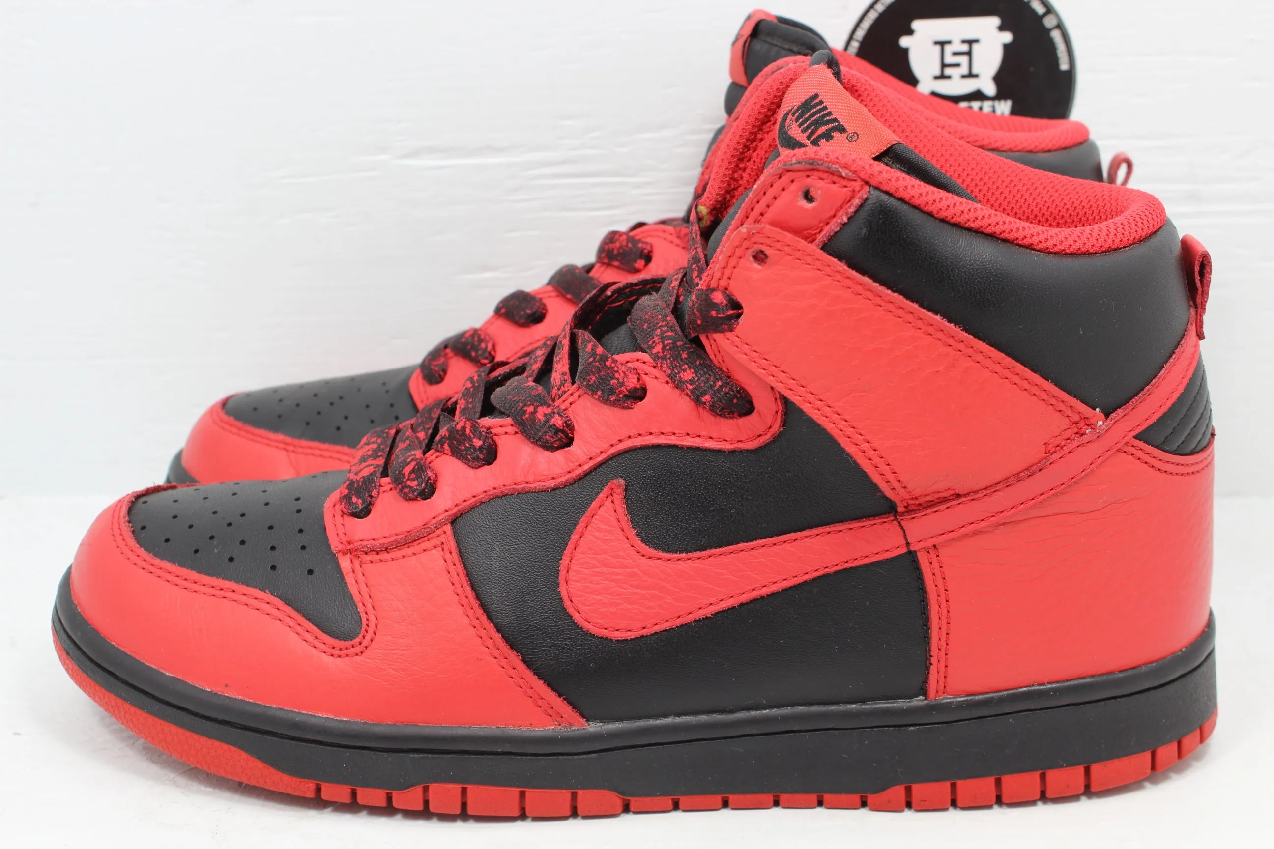 Nike Dunk High Black Action Red "Saint Johns" March Madness Pack