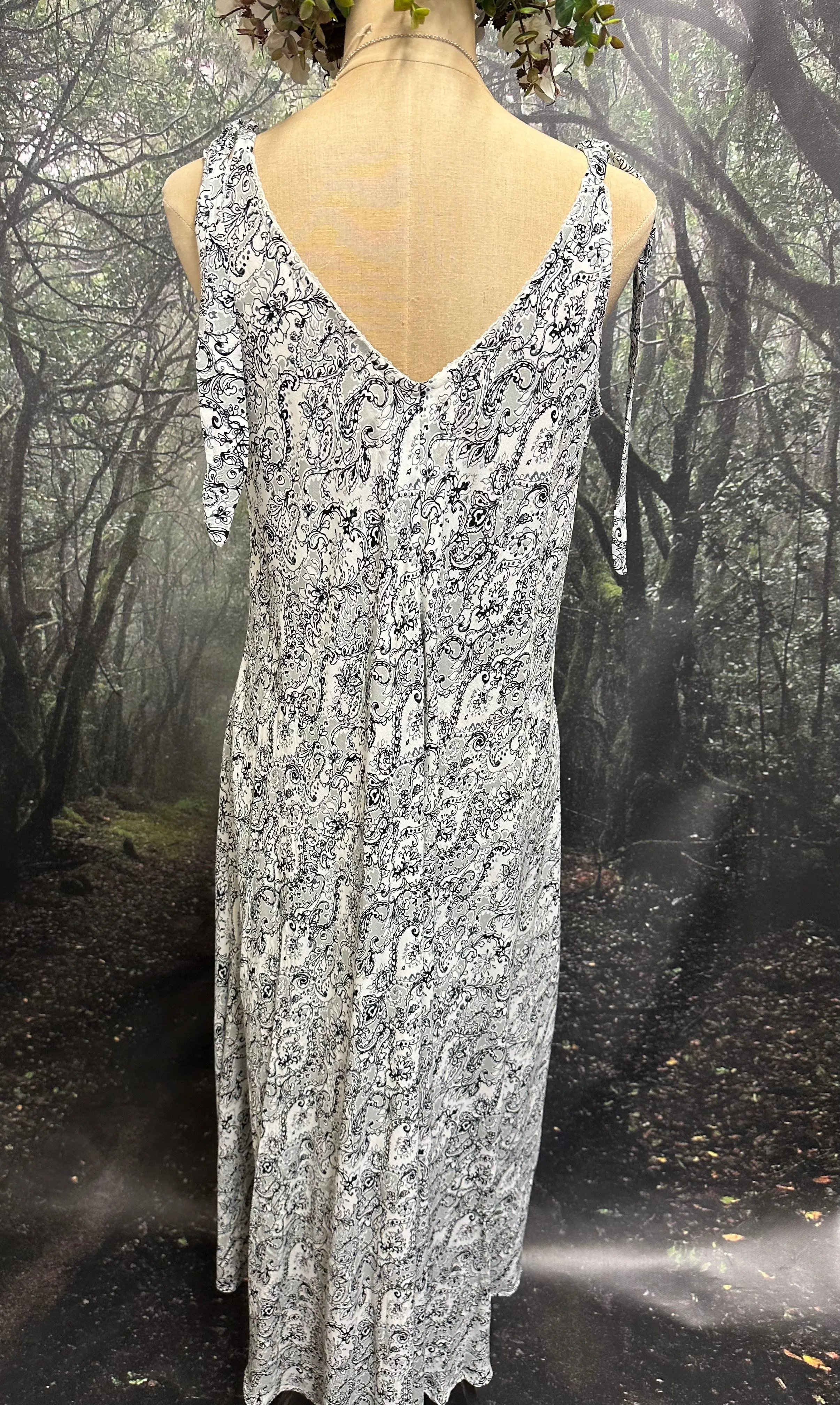 Rayon white and black slip dress