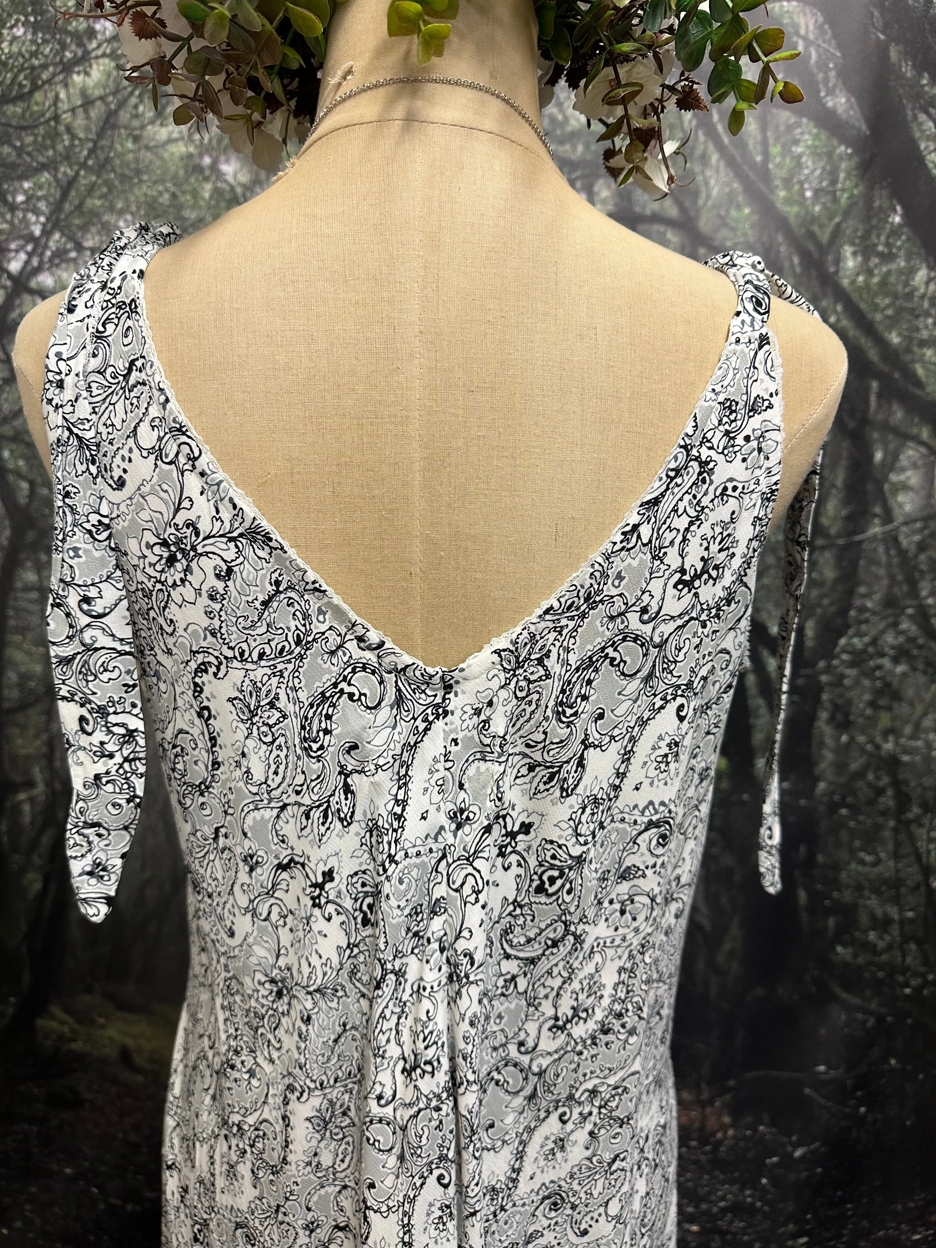 Rayon white and black slip dress