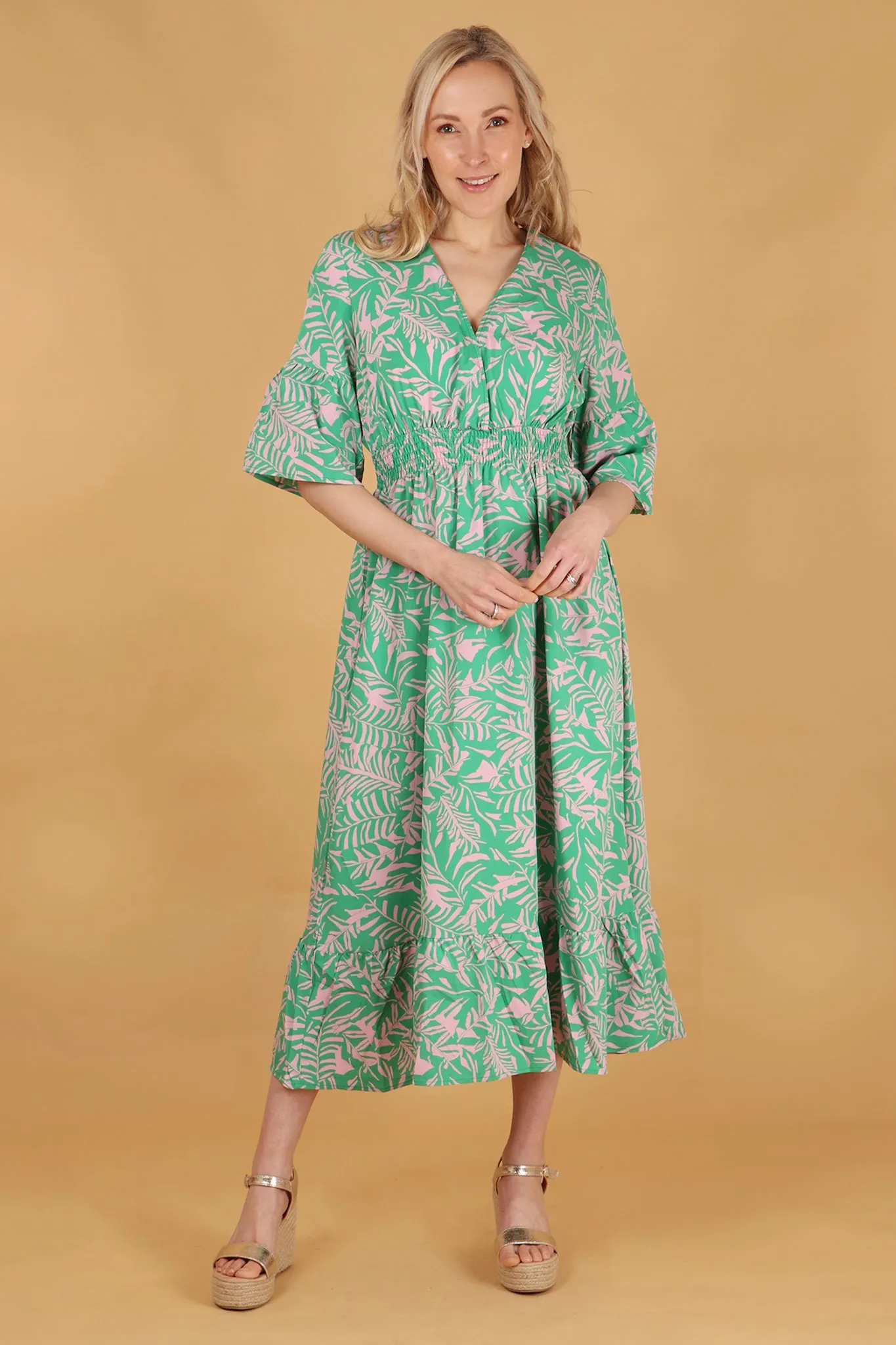 Tropical Leaf Print V-Neck Shirred Maxi Dress with Fluted Sleeves in Green