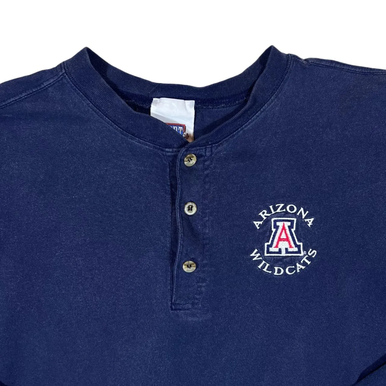 Vintage ARIZONA WILDCATS Embroidered College Logo Long Sleeve Navy Blue Henley Button T-Shirt