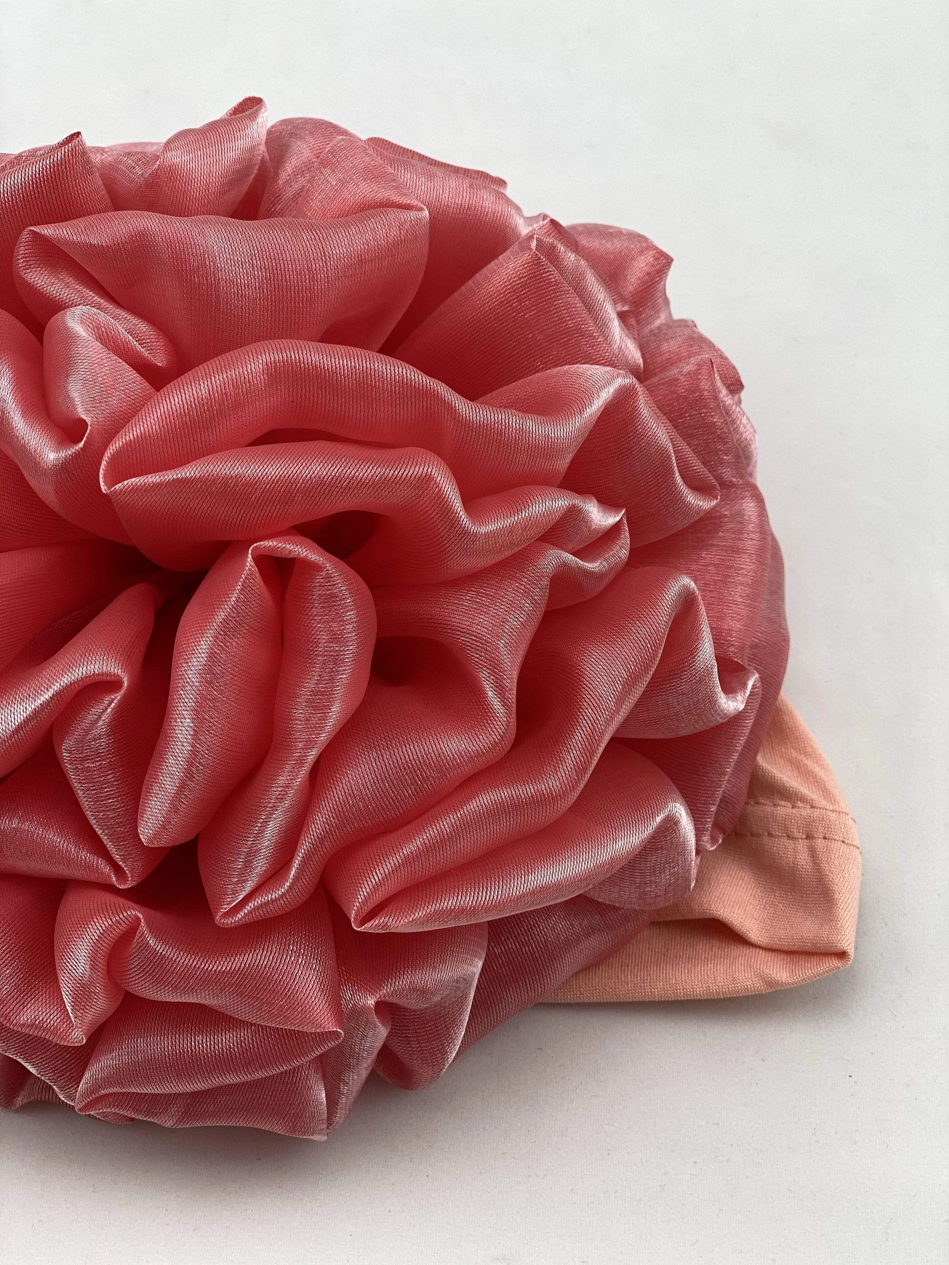 Volumizing Scrunchie Cap - Peaches